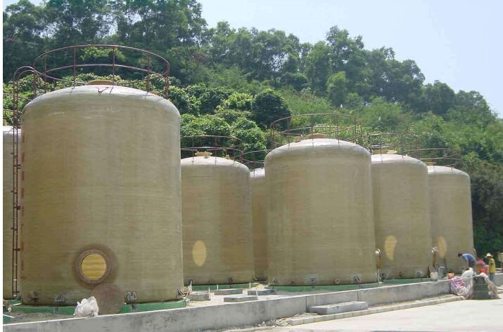 50立方玻璃钢储罐施工现场